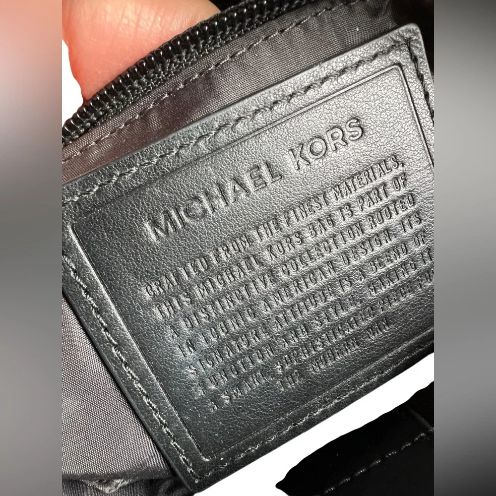 Michael Kors Kent Large Nylon Messenger Bag in Black
